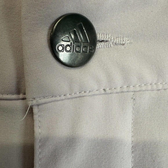 Men's adidas Ultimate‎ 365 8.5-Inch Golf Shorts Light Pink Size 34 Lightweight - Picture 2 of 10